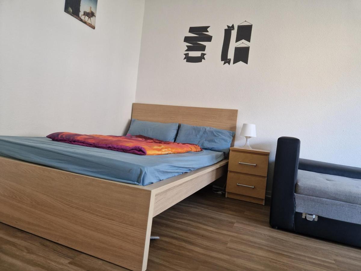 Abbey Homestay Франкфурт-на-Майні Екстер'єр фото